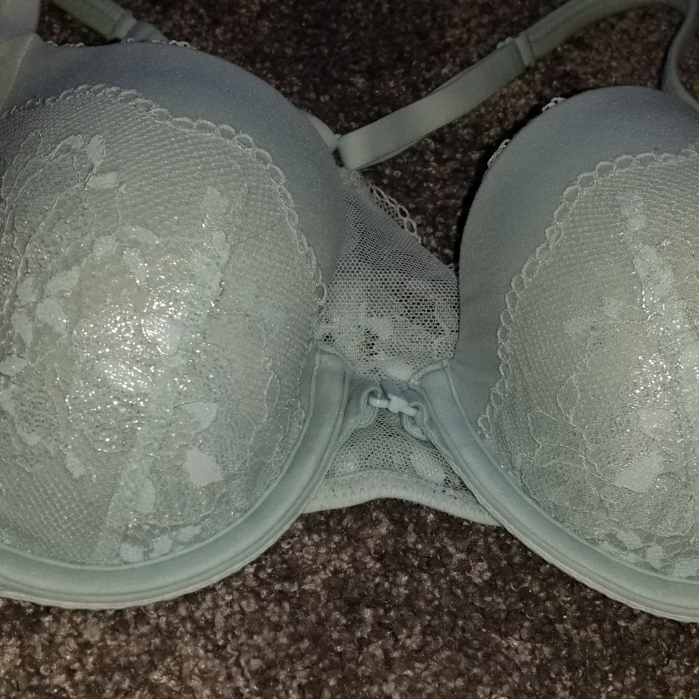 Victorias Secret 34c Pink Lace Front Closure Bra